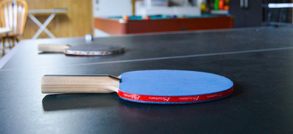 how to clean a ping pong paddle
