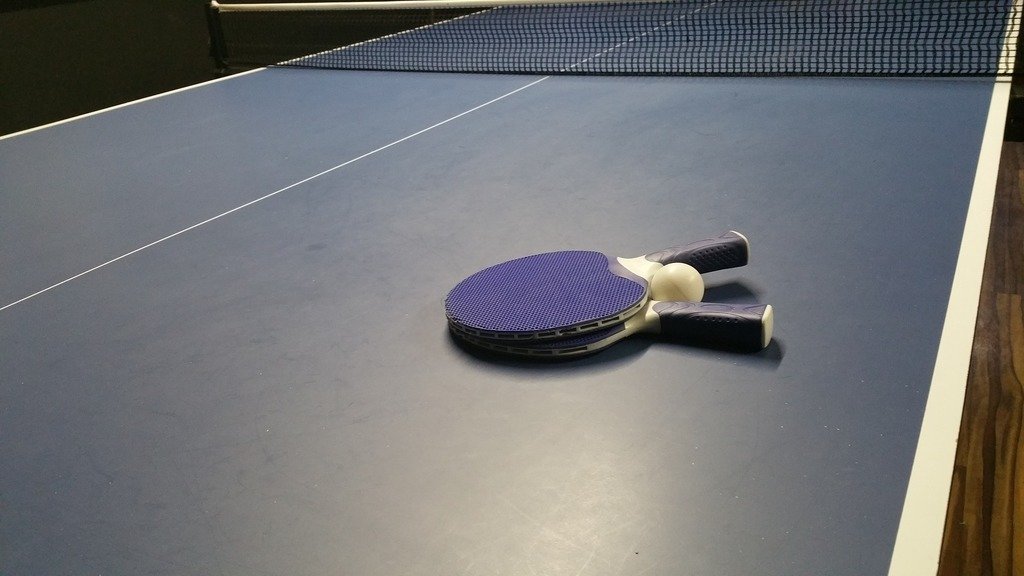 how to clean a ping pong table